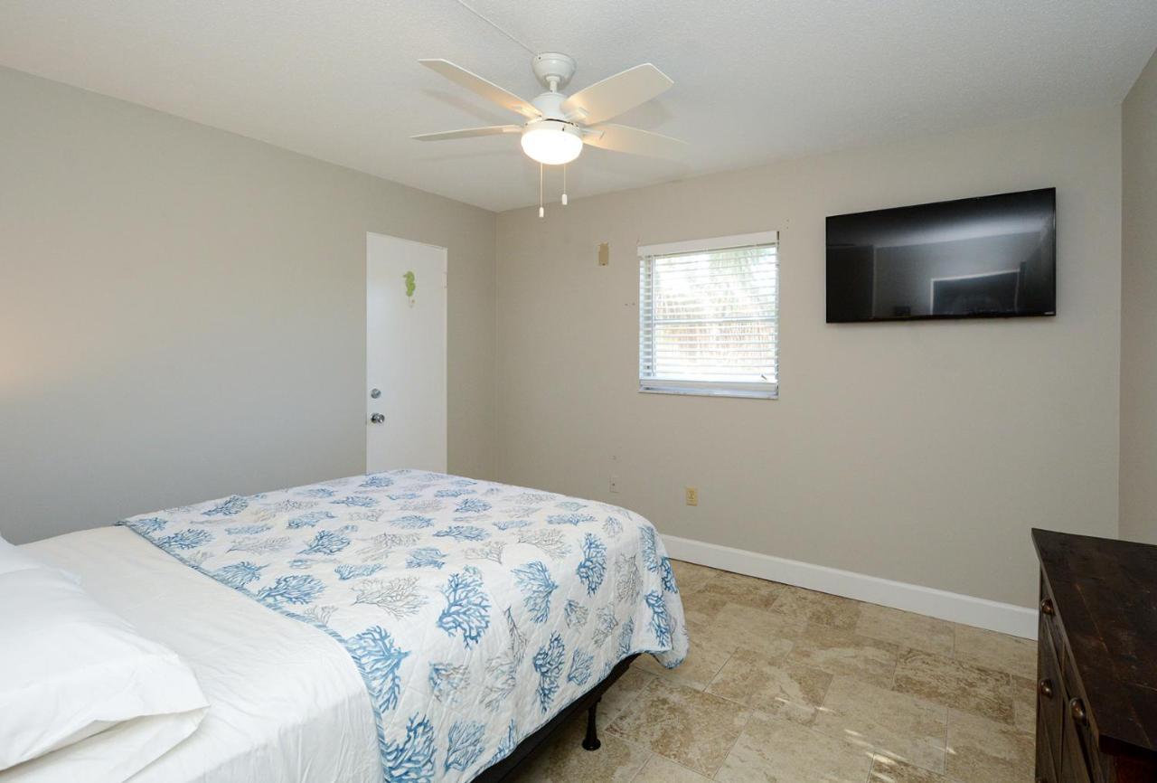 Canal 311 - Right In Siesta Key Village! Sarasota Eksteriør billede