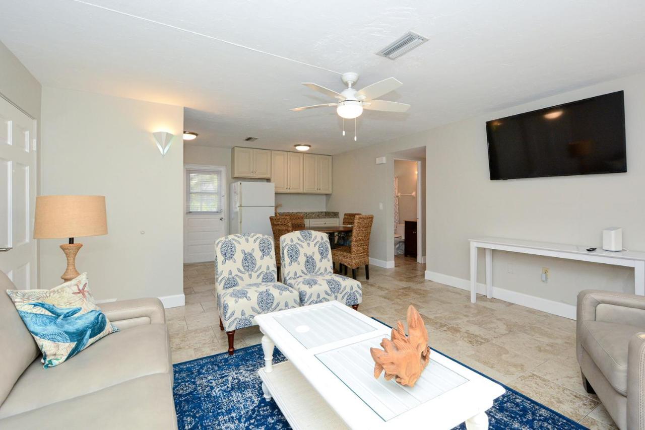 Canal 311 - Right In Siesta Key Village! Sarasota Eksteriør billede